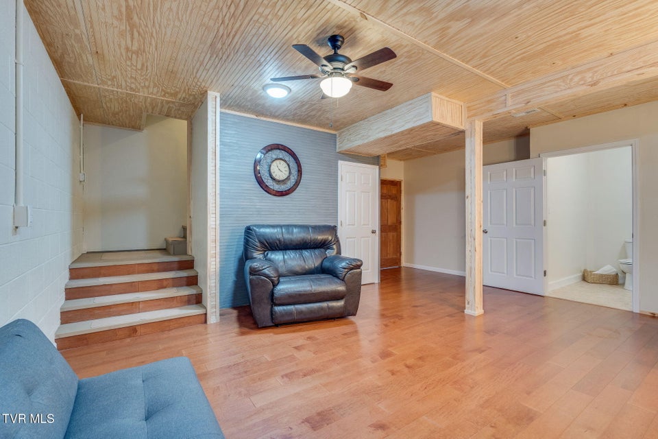 Photo #25: 168 Regency Drive