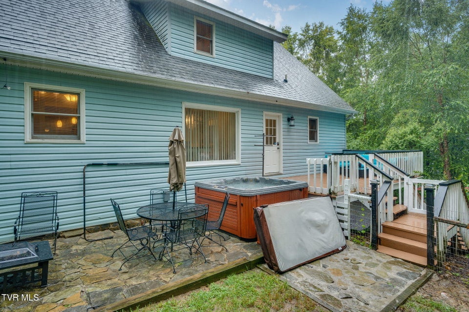 Photo #34: 168 Regency Drive