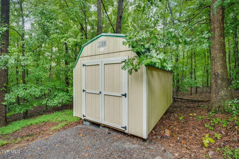 Photo #36: 168 Regency Drive