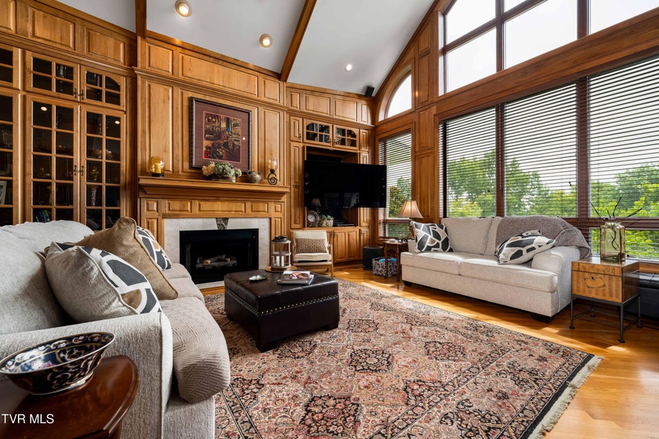 Photo #9: 105 Black Thorn Drive