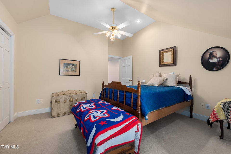 Photo #48: 105 Black Thorn Drive