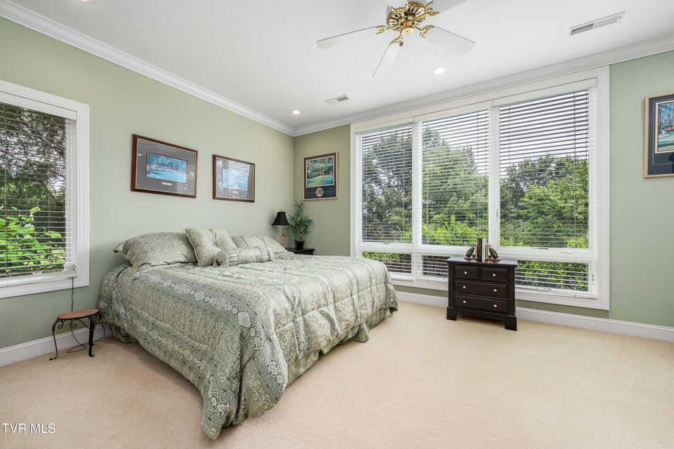 Photo #52: 105 Black Thorn Drive