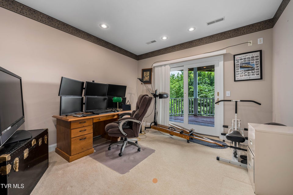 Photo #63: 105 Black Thorn Drive