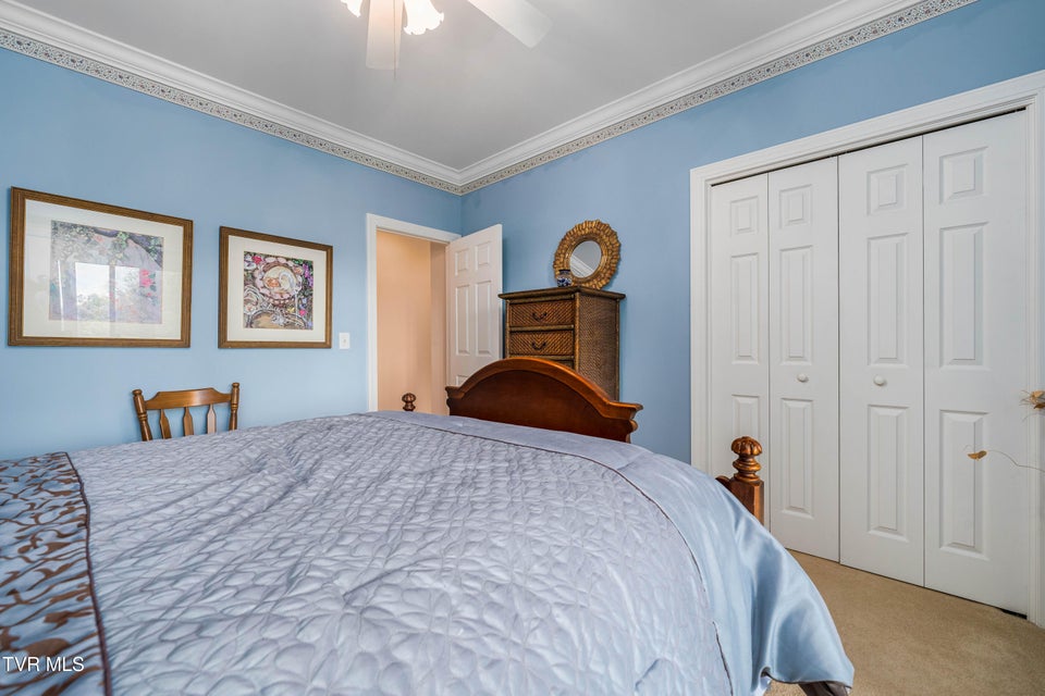 Photo #66: 105 Black Thorn Drive