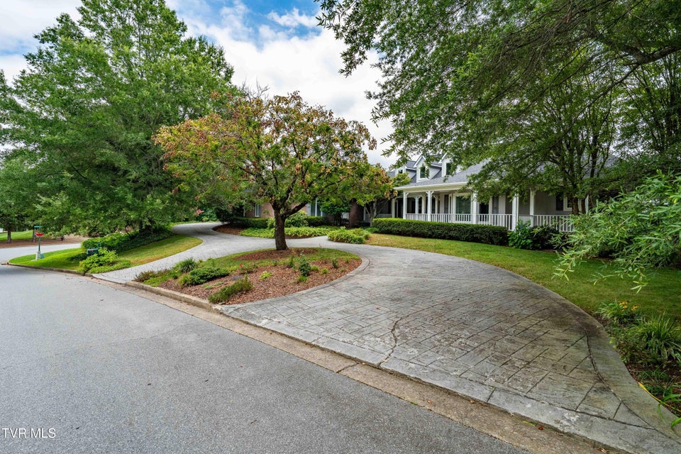 Photo #79: 105 Black Thorn Drive