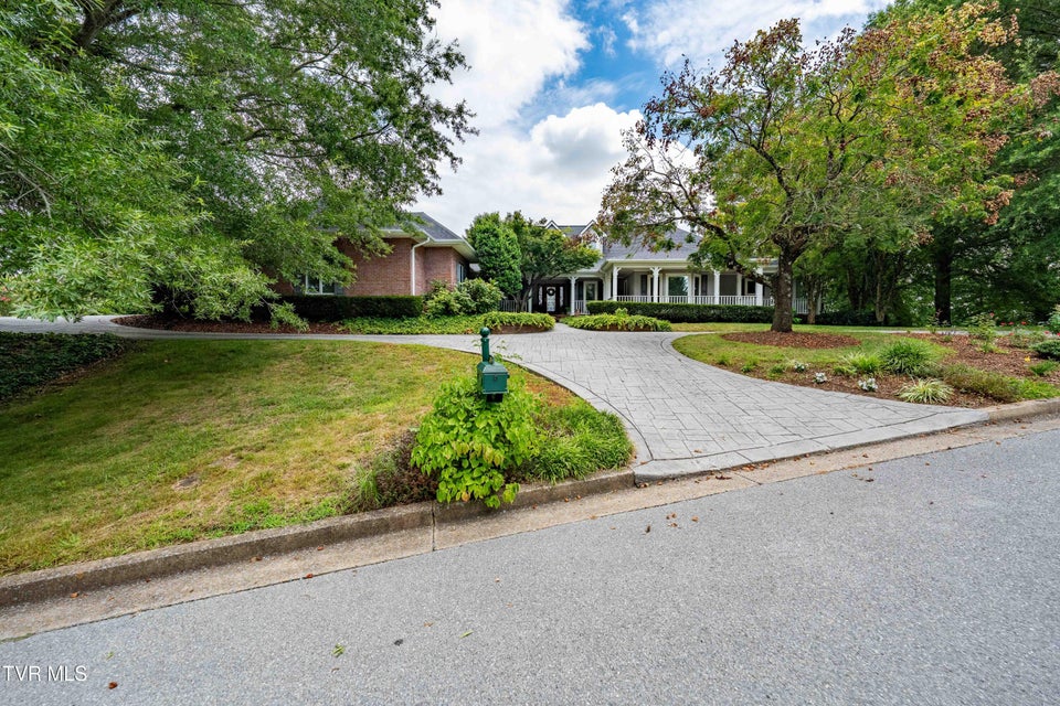 Photo #80: 105 Black Thorn Drive