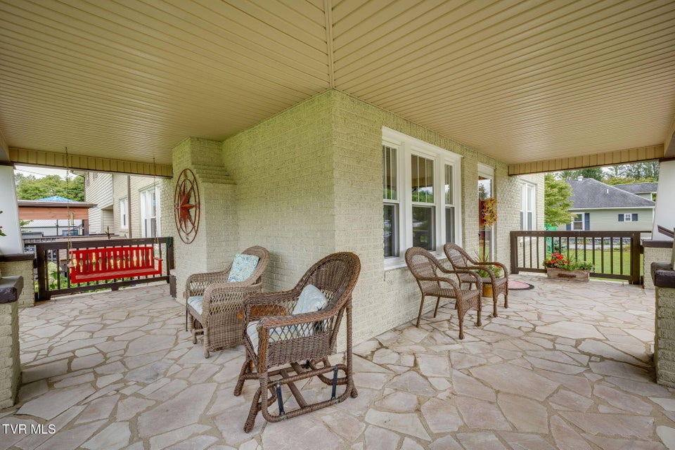 Photo #5: 205 Willow Street