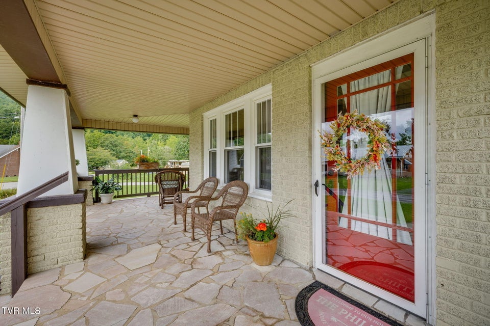 Photo #6: 205 Willow Street