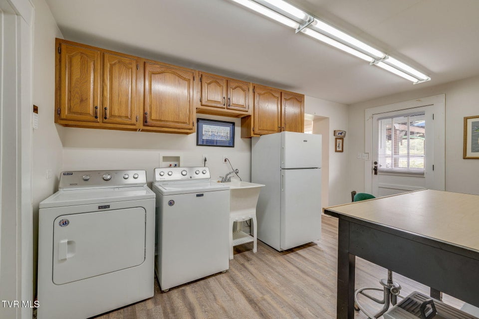 Photo #17: 205 Willow Street