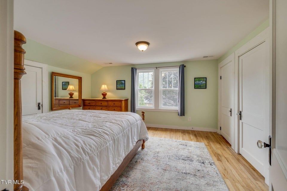 Photo #25: 205 Willow Street