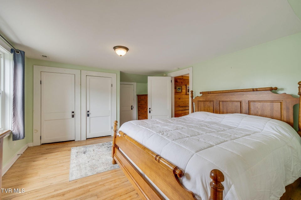 Photo #26: 205 Willow Street