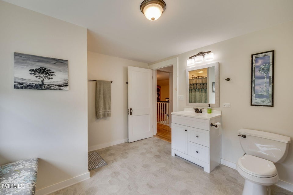 Photo #27: 205 Willow Street