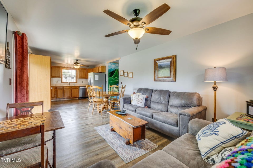 Photo #31: 205 Willow Street