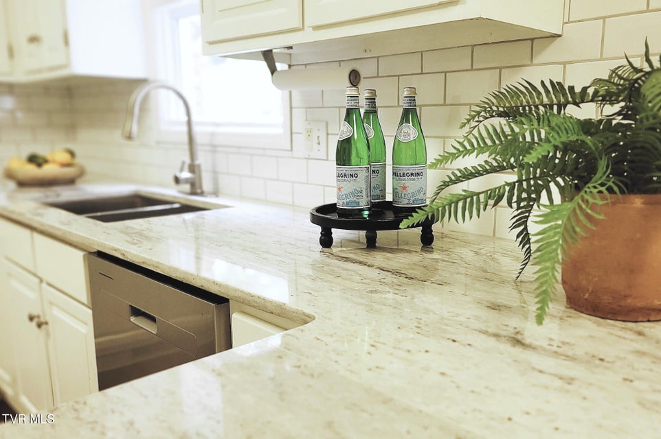 Photo #10: 2104 Southcote Drive