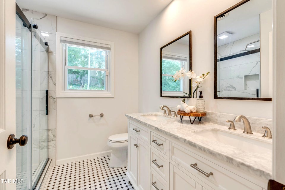 Photo #26: 2104 Southcote Drive