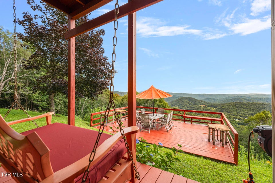 Photo #38: 264 Roanwood Road