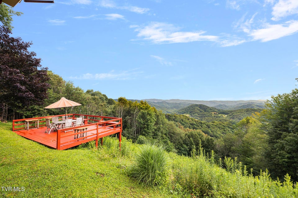 Photo #7: 264 Roanwood Road