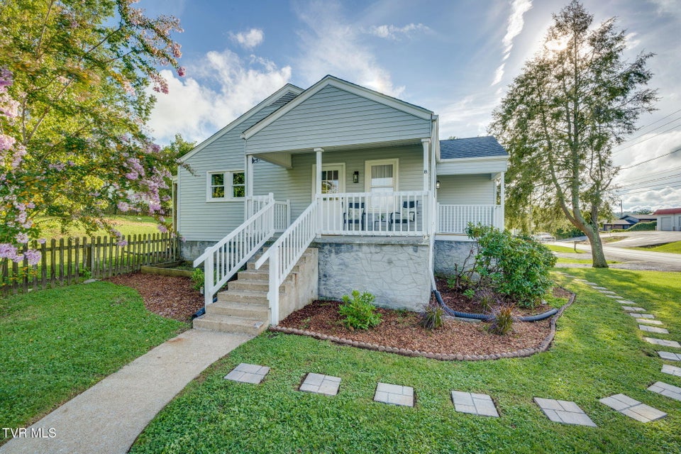 Photo #3: 131 Franklin Drive