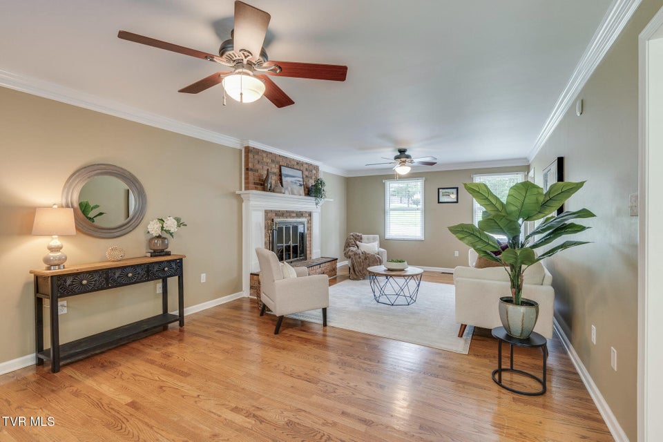 Photo #4: 2104 Southcote Drive