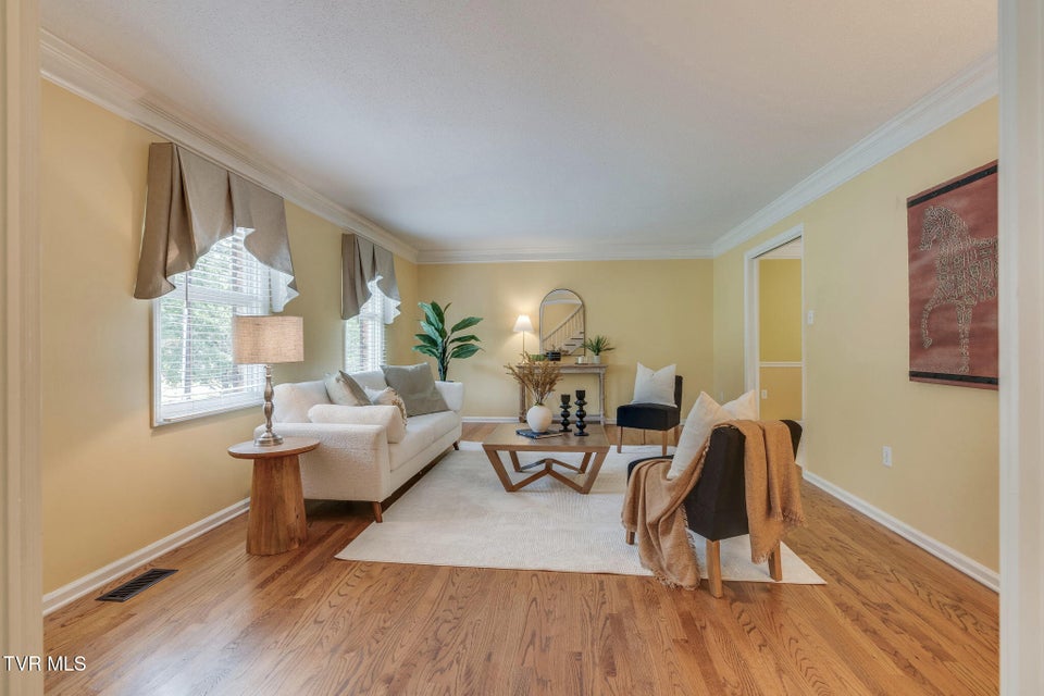 Photo #6: 2104 Southcote Drive