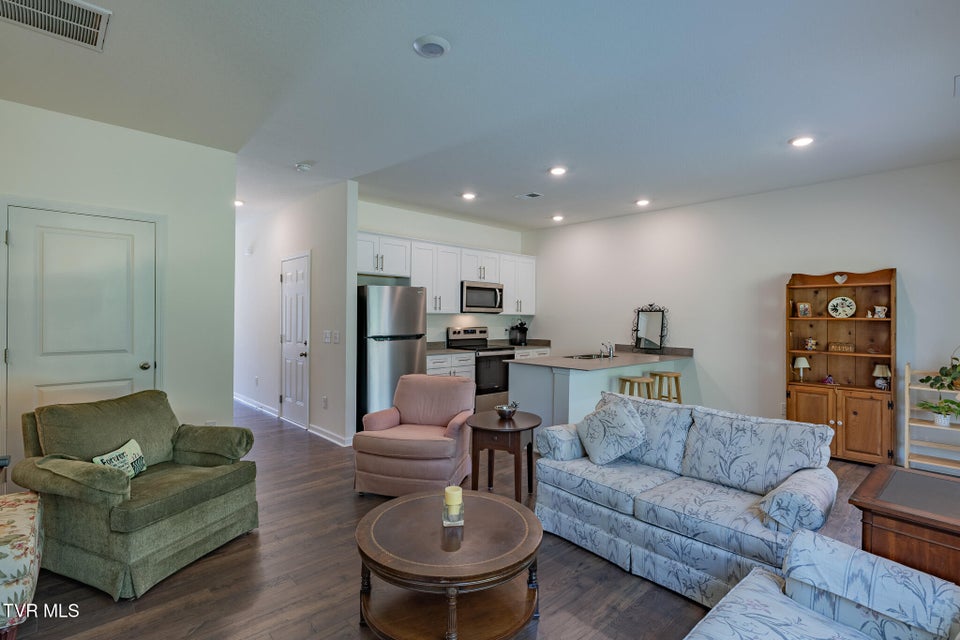 Photo #7: 1024 Saylors Place