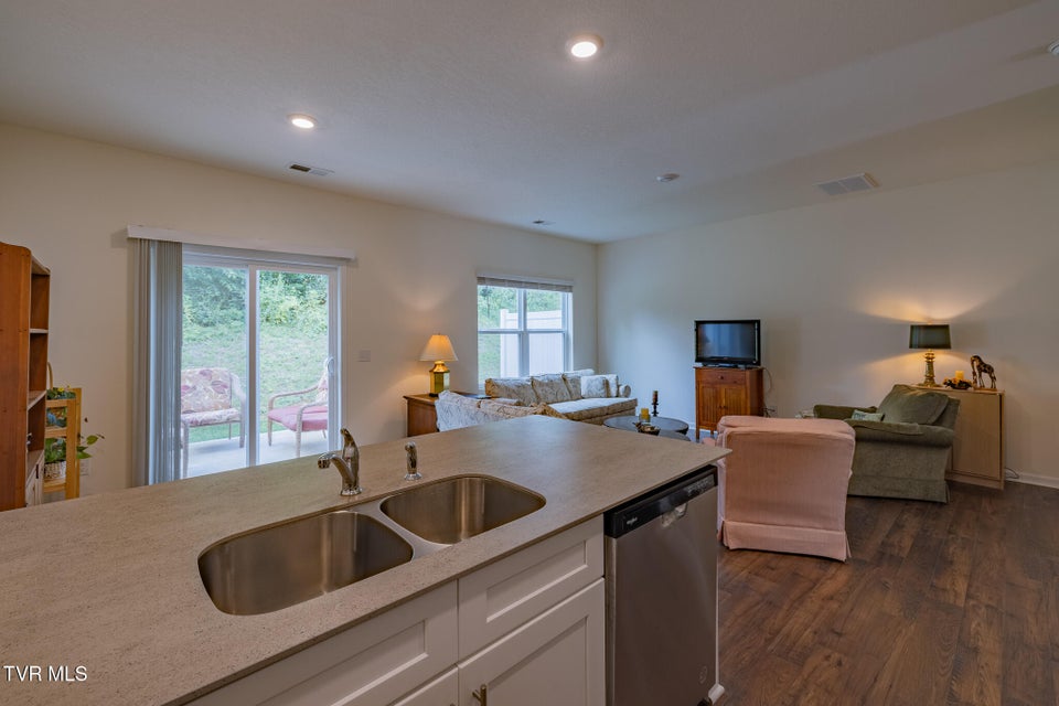 Photo #9: 1024 Saylors Place