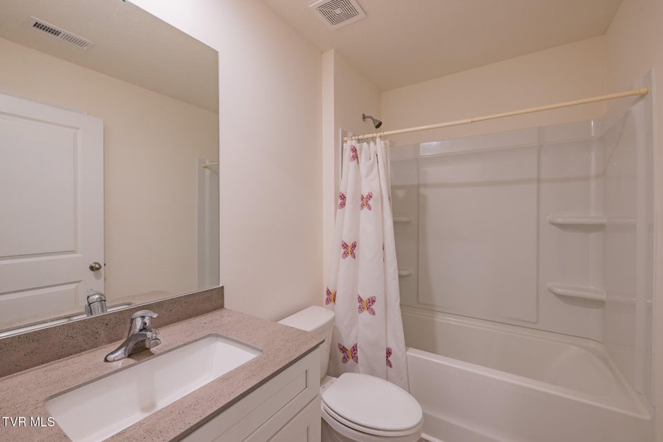 Photo #20: 1024 Saylors Place