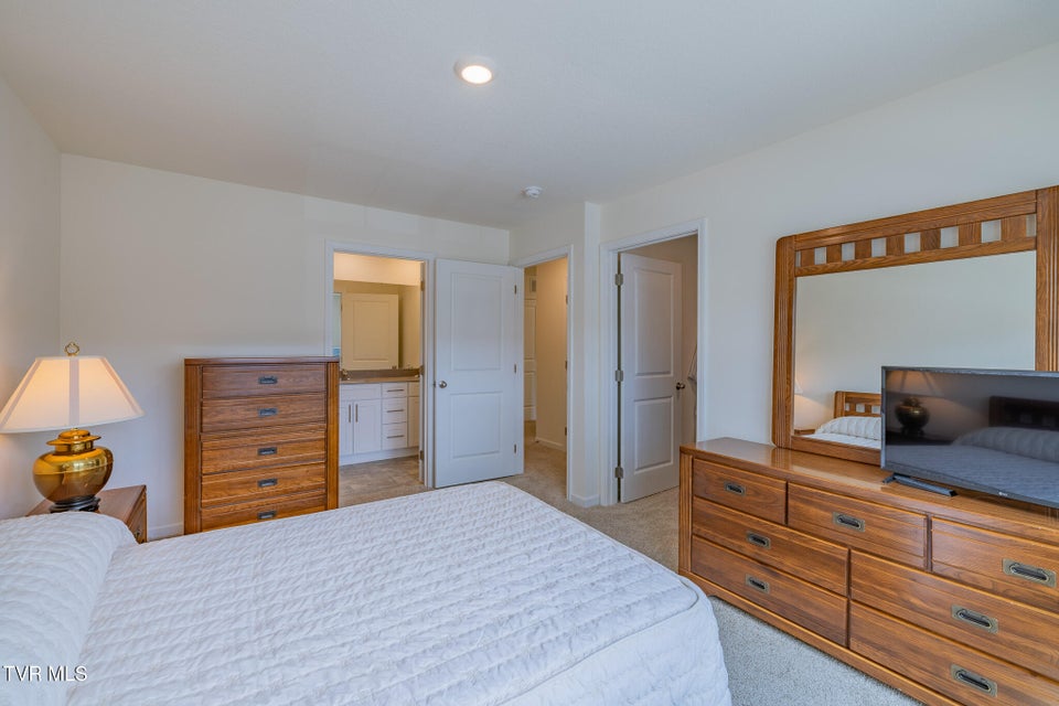 Photo #25: 1024 Saylors Place