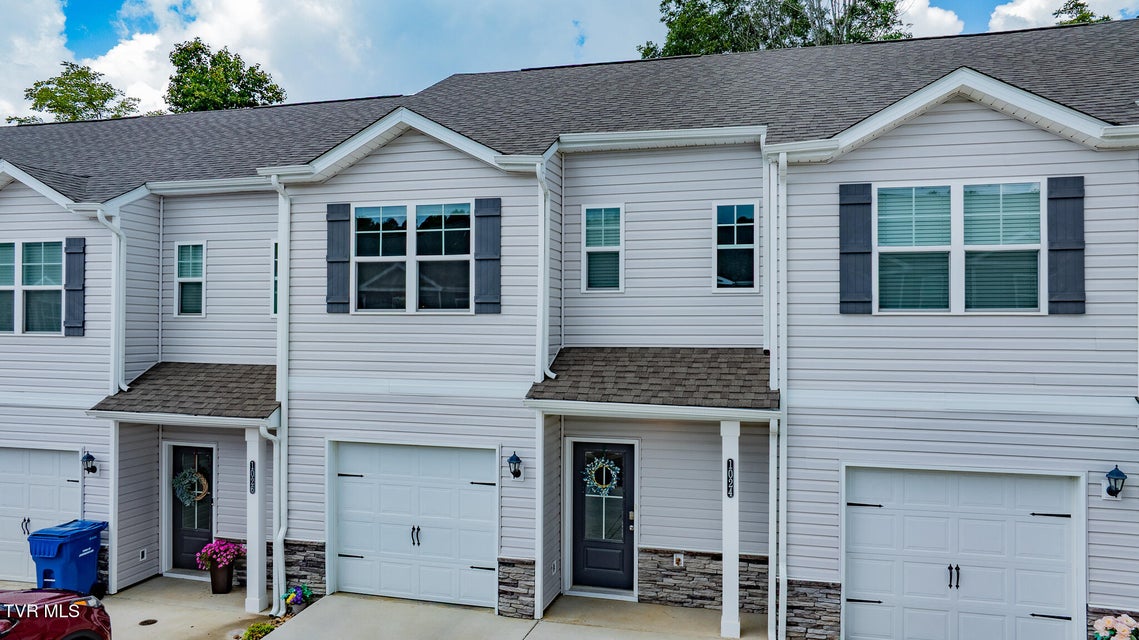 Photo #29: 1024 Saylors Place
