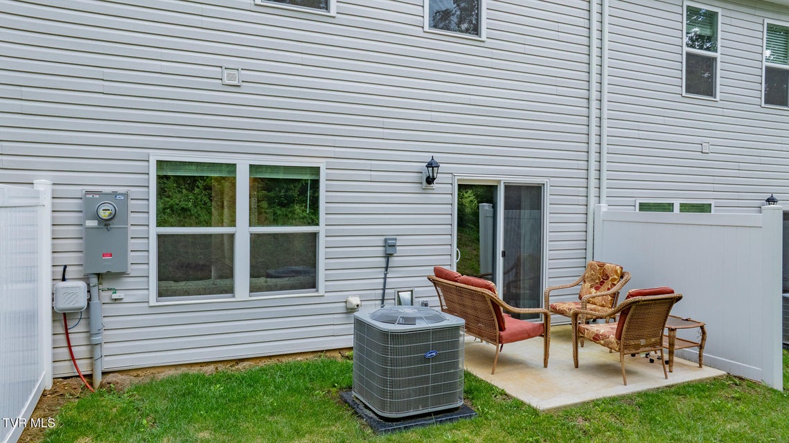 Photo #31: 1024 Saylors Place