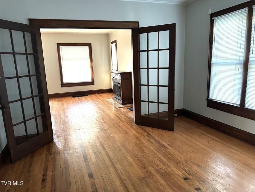 Photo #16: 210 Cottage Avenue