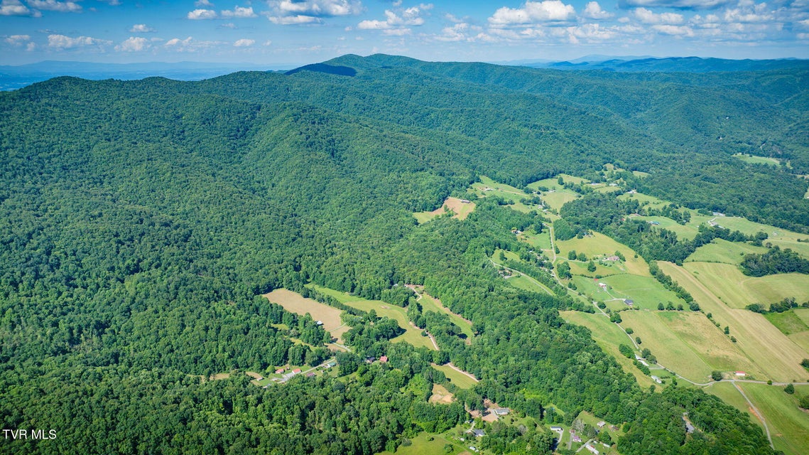 Photo #9: 284 Bulldog Hollow Hollow