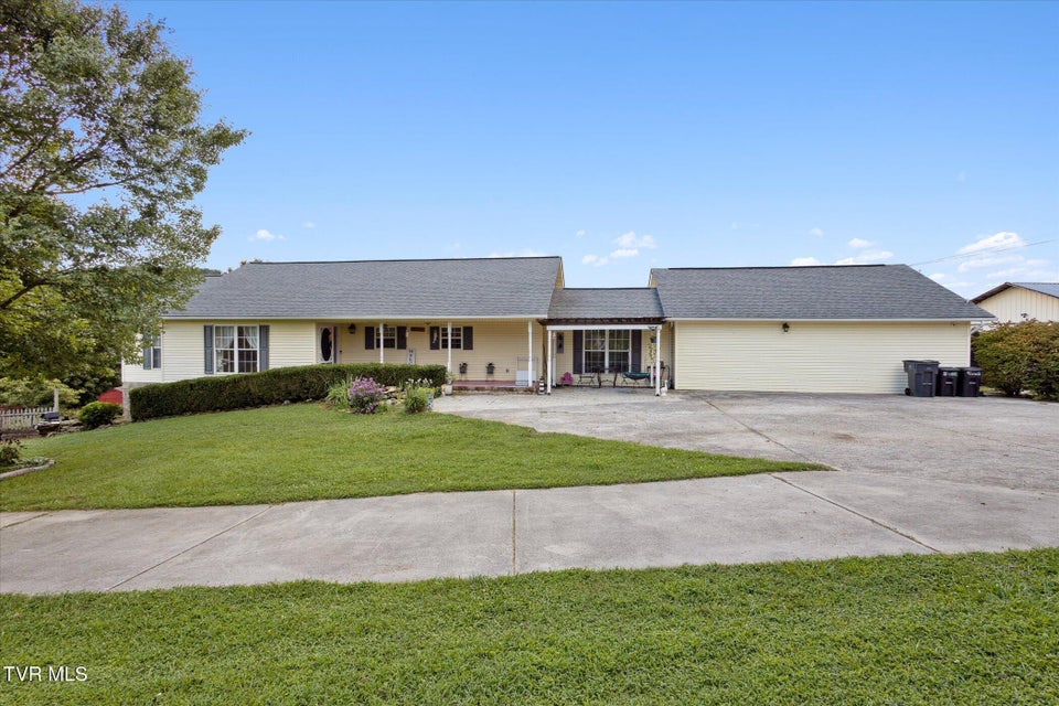 Photo #2: 7717 Greenbriar Road