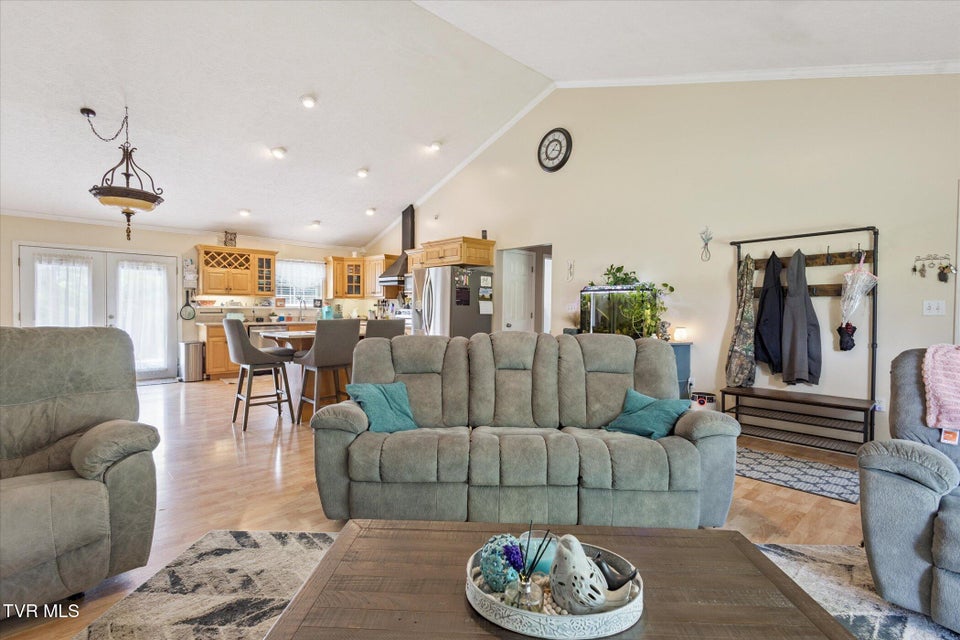 Photo #6: 7717 Greenbriar Road