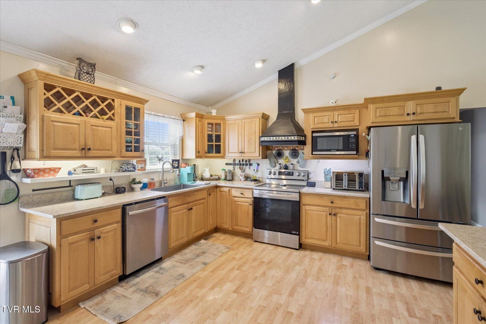 Photo #8: 7717 Greenbriar Road