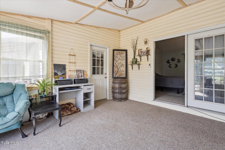 Photo #17: 7717 Greenbriar Road