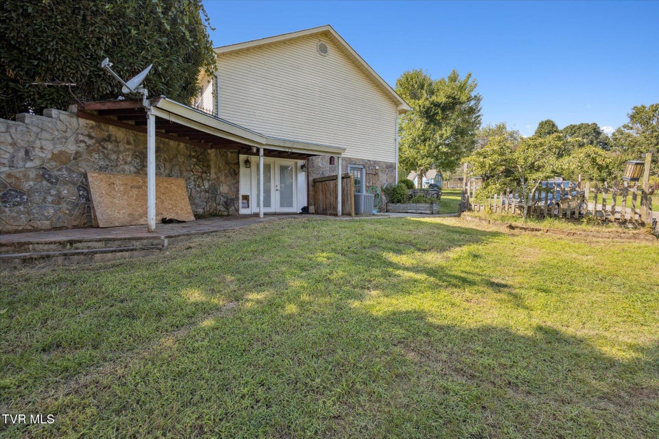 Photo #43: 7717 Greenbriar Road