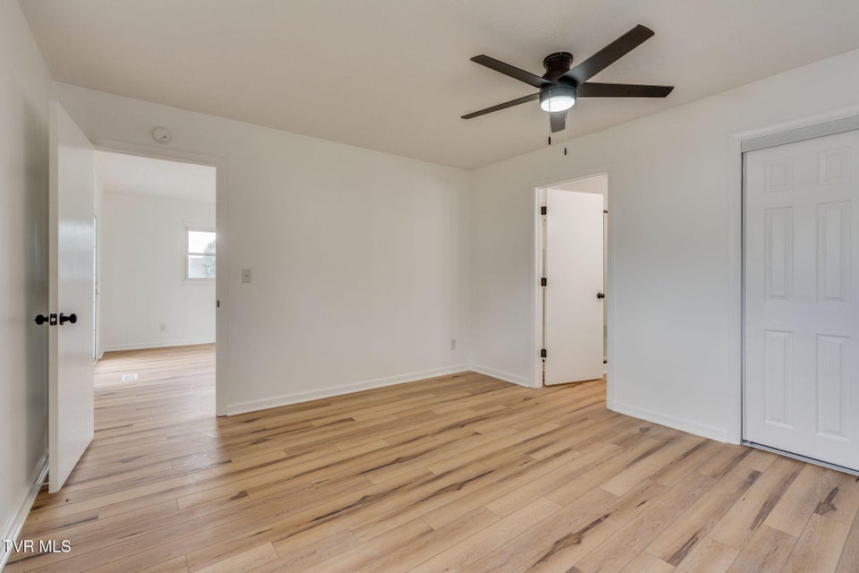 Photo #16: 321 Rockwood Street