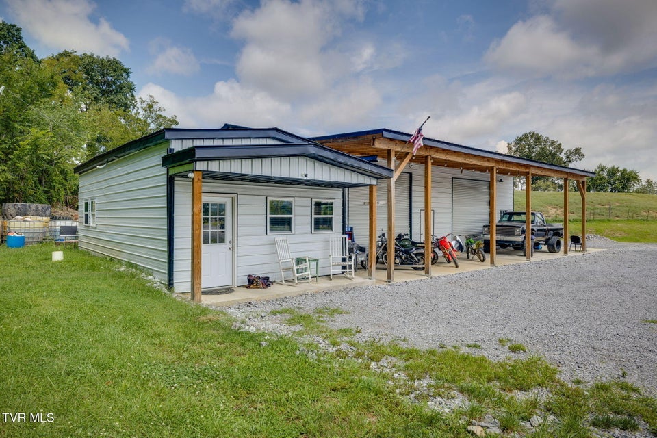 Photo #59: 544 Armstrong Drive