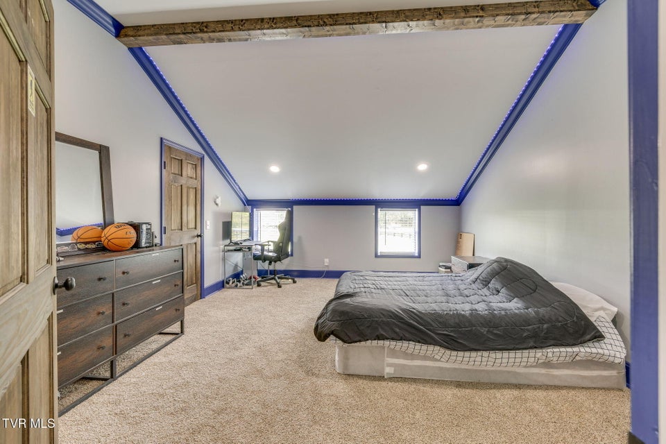 Photo #40: 544 Armstrong Drive