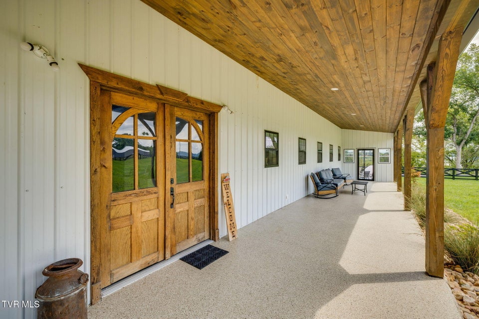 Photo #6: 544 Armstrong Drive