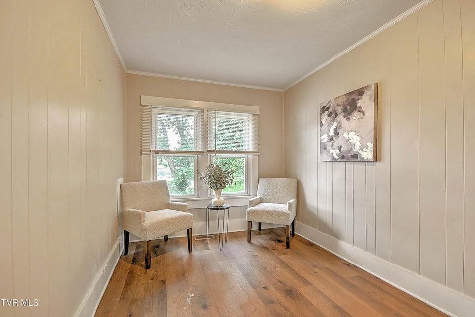 Photo #12: 1433 Miller Street