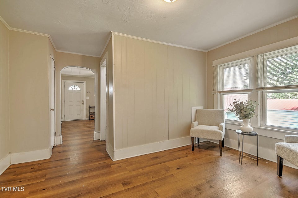 Photo #14: 1433 Miller Street