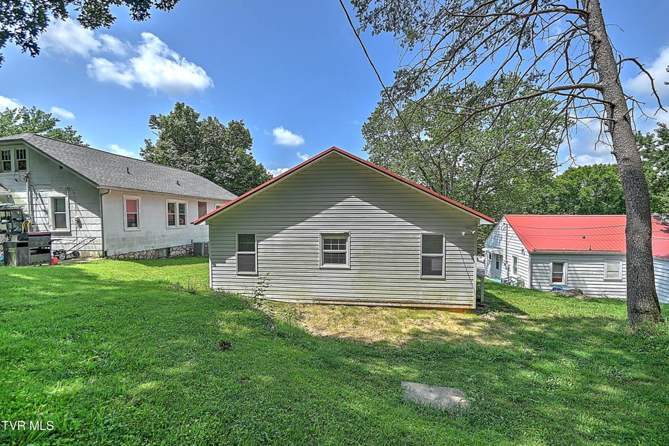 Photo #30: 1433 Miller Street