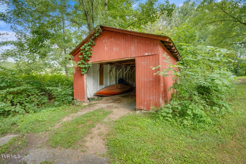 Photo #29: 223 Timber Ridge Road