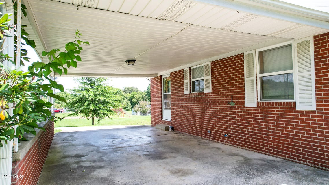 Photo #4: 2215 Jones Bridge Road