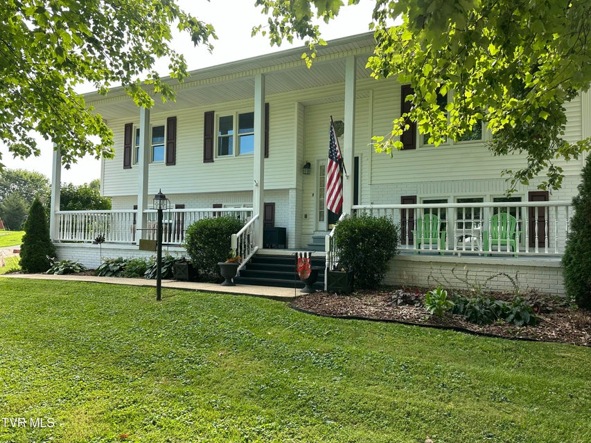 Photo #3: 1 Windsor Court