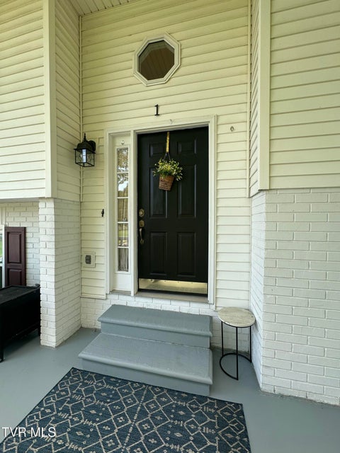 Photo #5: 1 Windsor Court