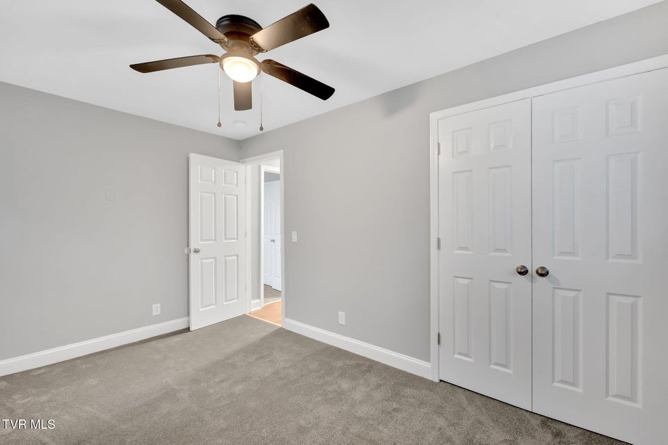 Photo #13: 213 Longview Drive
