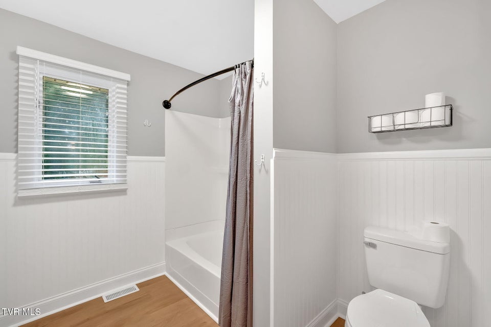Photo #6: 213 Longview Drive